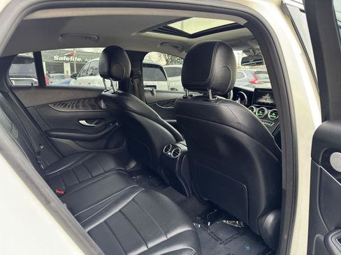 Used 2018 Mercedes-Benz GLC 300 4MATIC Coupe image 39