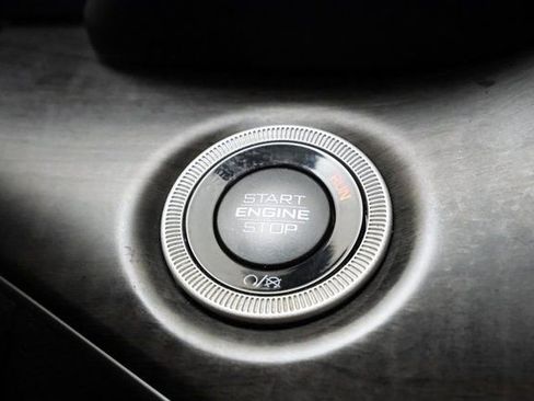 Used 2022 Jeep Grand Cherokee L Limited image 19