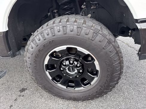 Used 2025 Ford F350 King Ranch w/ Tremor Off-Road Package AWD/4WD image 12