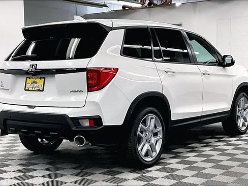 Used 2025 Honda Passport EX-L image 13
