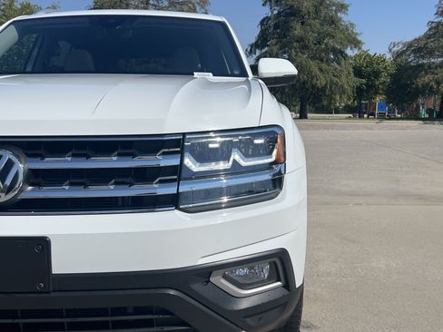 Used 2019 Volkswagen Atlas SEL Premium AWD/4WD image 5