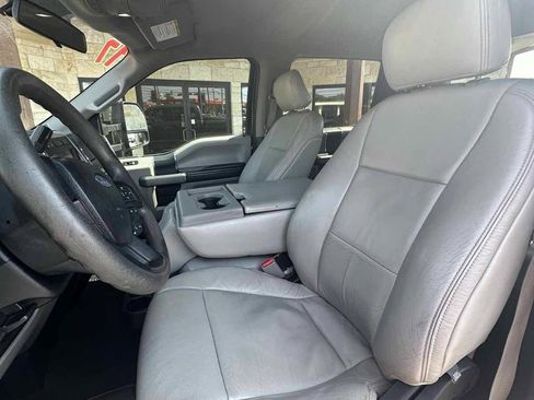 Used 2017 Ford F250 XLT w/ XLT Value Package AWD/4WD image 11