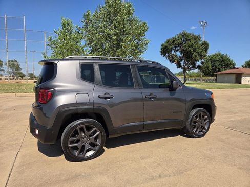 Used 2021 Jeep Renegade Latitude w/ Sun & Sound Group AWD/4WD image 25
