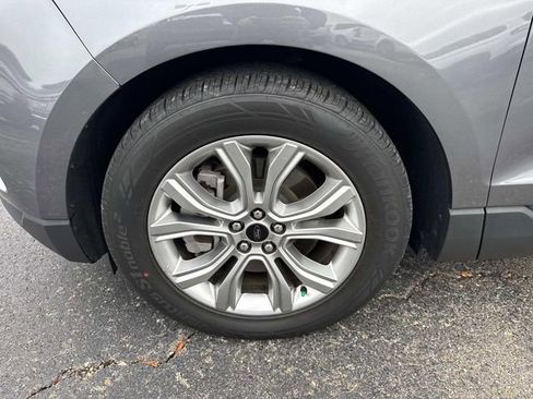 Certified 2024 Ford Edge Titanium image 4