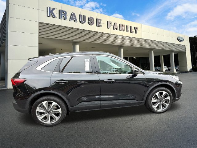 Certified 2024 Ford Escape Platinum AWD/4WD image 9