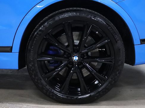Used 2020 BMW X7 M50i w/ Dynamic Handling Package image 40