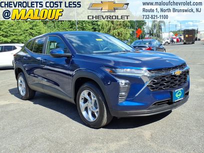 Used 2024 Chevrolet Trax LS w/ LS Convenience Package
