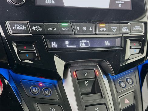 Used 2018 Honda Odyssey Elite image 24