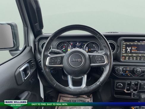 Used 2022 Jeep Wrangler Unlimited Sahara w/ Cold Weather Group image 33