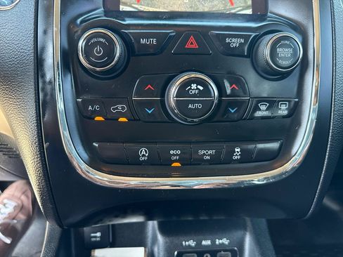Used 2018 Dodge Durango SXT w/ 3rd Row Seating Group RWD image 25