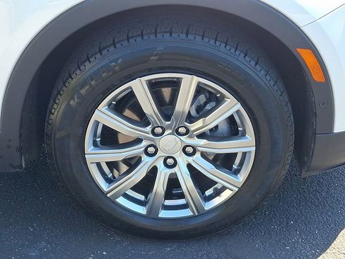 Used 2022 Cadillac XT4 Premium Luxury w/ Enhanced Visibility Package FWD image 8