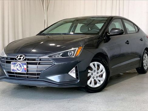 Used 2020 Hyundai Elantra SE FWD image 12