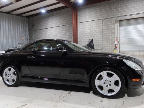 Used 2005 Lexus SC 430 Convertible w/ Preferred Accessory Pkg RWD image 43