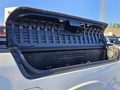 Used 2025 RAM 1500 Limited image 10