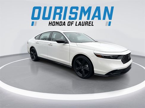 Used 2023 Honda Accord Sport image 2