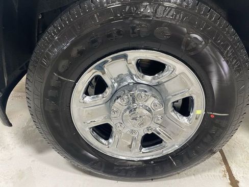 New 2026 RAM 2500 Tradesman w/ Chrome Appearance Group image 10