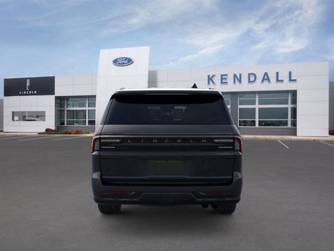 New 2026 Lincoln Navigator L Reserve w/ Jet Appearance Package AWD/4WD image 5