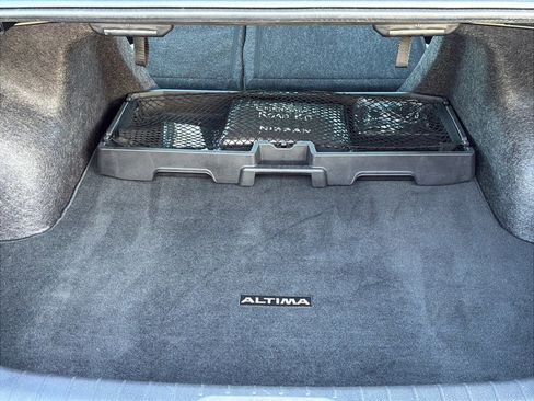 Used 2023 Nissan Altima 2.5 SV w/ SV Premium Package image 9