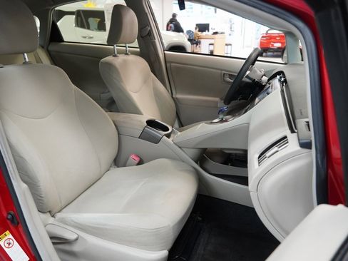 Used 2013 Toyota Prius image 30