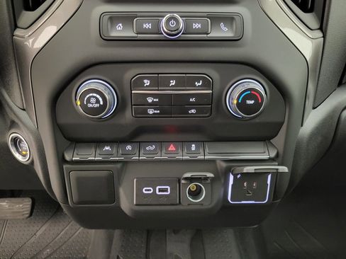 New 2025 Chevrolet Silverado 1500 Custom image 6