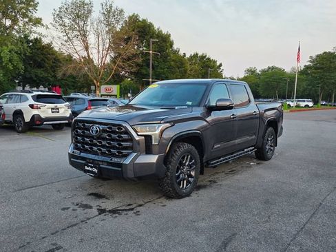 Used 2023 Toyota Tundra Platinum AWD/4WD image 4