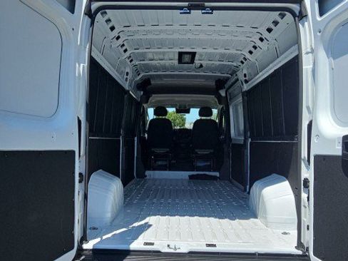 Used 2026 RAM ProMaster 2500 w/ Convenience Group FWD image 23