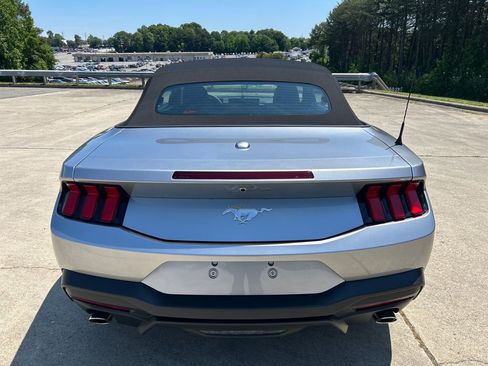 Used 2026 Ford Mustang Convertible RWD image 5