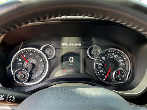 Used 2022 RAM 1500 Big Horn AWD/4WD image 25