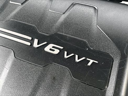 Used 2020 Jeep Cherokee Limited image 32