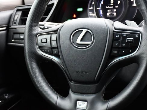 Used 2022 Lexus ES 300h F Sport image 20