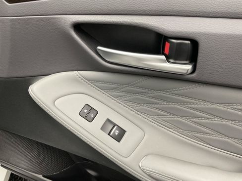Used 2019 Toyota Avalon Limited w/ All Weather Liner Package FWD image 24