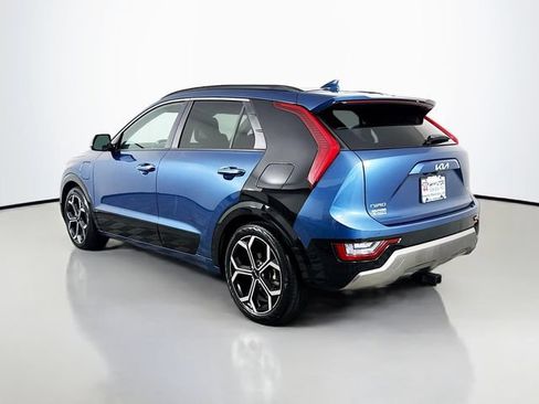 Used 2023 Kia Niro SX Touring FWD image 6