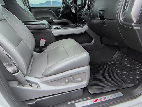 Used 2016 Chevrolet Silverado 1500 LTZ Z71 w/ LTZ Plus Package AWD/4WD image 27
