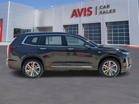Used 2024 Cadillac XT6 Premium Luxury image 5