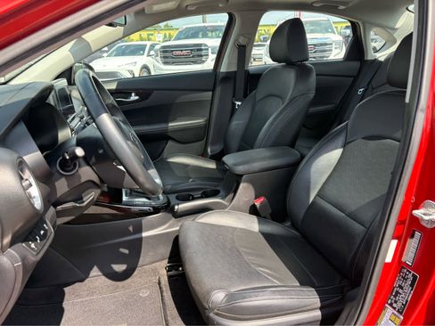Used 2019 Kia Forte EX w/ Option Group 020 FWD image 12
