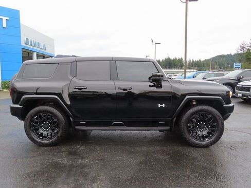 Used 2025 GMC Hummer EV 2X image 9