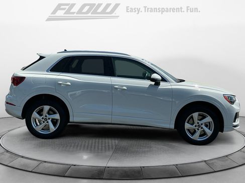 Used 2022 Audi Q3 2.0T Premium AWD/4WD image 10