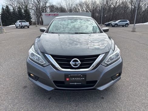 Used 2017 Nissan Altima 2.5 SV image 4