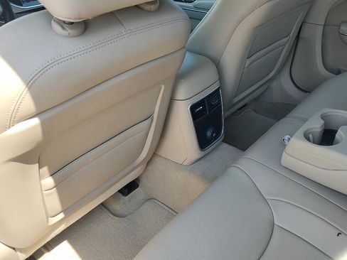 Used 2014 Chrysler 300 RWD image 20