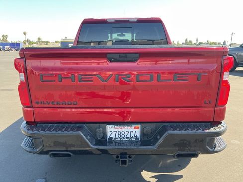 Used 2021 Chevrolet Silverado 1500 LT Trail Boss w/ Convenience Package II AWD/4WD image 5