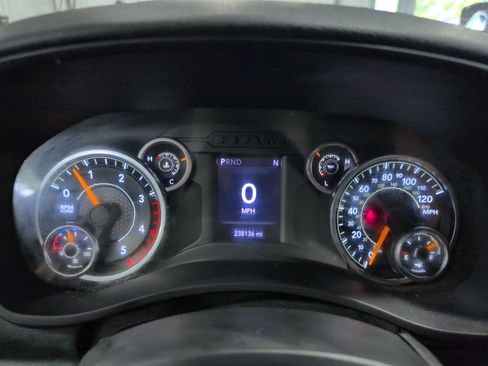 Used 2021 RAM 5500 Tradesman image 9