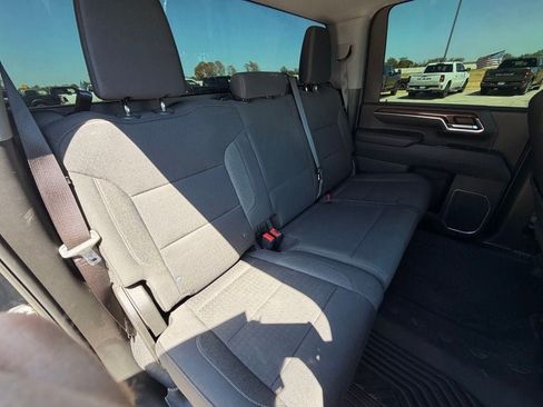 Used 2024 Chevrolet Silverado 2500 LT AWD/4WD image 13