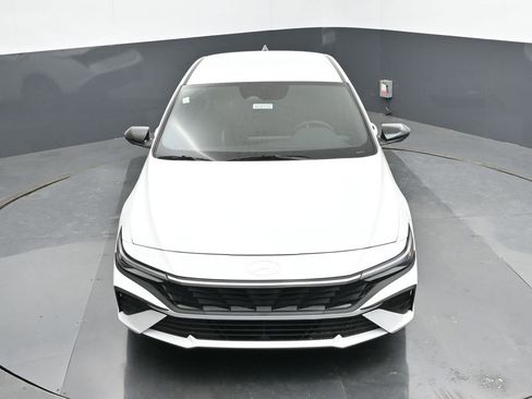 Used 2025 Hyundai Elantra Sport image 24