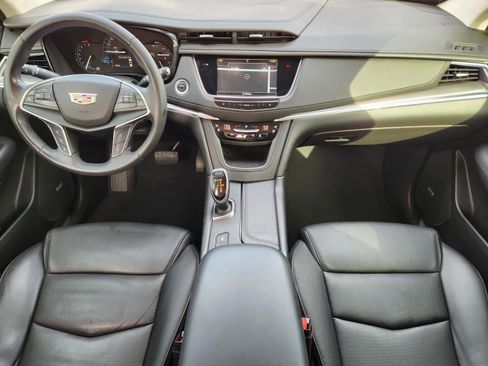 Used 2018 Cadillac XT5 Premium Luxury image 30