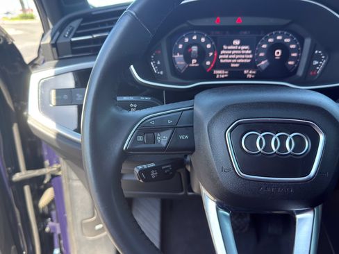 Used 2020 Audi Q3 2.0T Premium Plus w/ Premium Plus Package AWD/4WD image 17