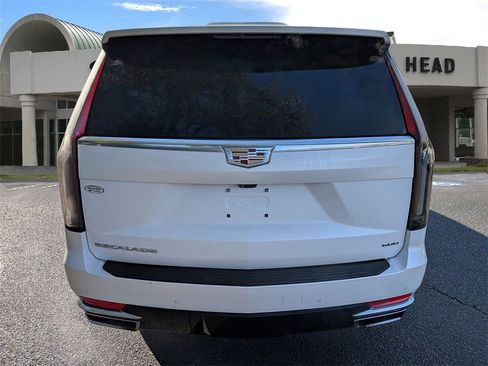 Certified 2024 Cadillac Escalade ESV Premium Luxury w/ Performance Package image 5