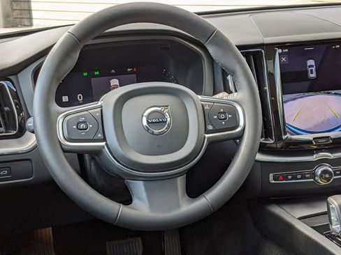 Certified 2023 Volvo XC60 B5 Core w/ Climate Package AWD/4WD image 14