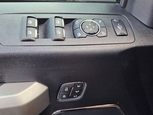 Used 2020 Ford F350 Lariat w/ Lariat Value Package AWD/4WD image 13