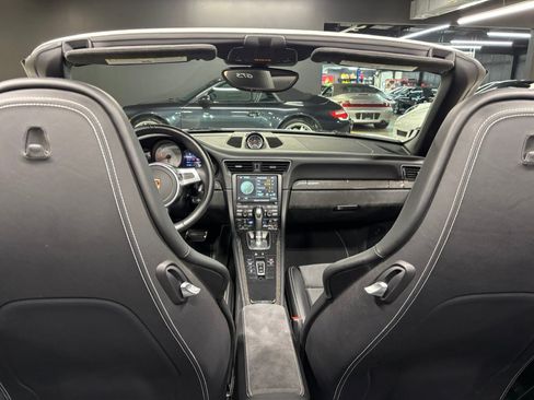 Used 2016 Porsche 911 Carrera 4 GTS AWD/4WD image 14