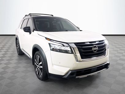 Used 2023 Nissan Pathfinder Platinum